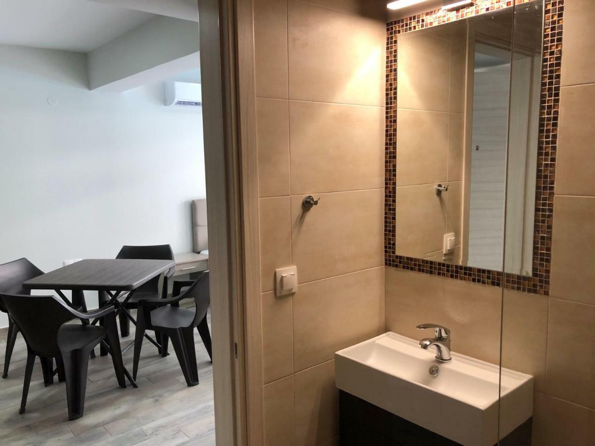 ParalíaRed Luxury Aqua公寓式酒店 外观 照片